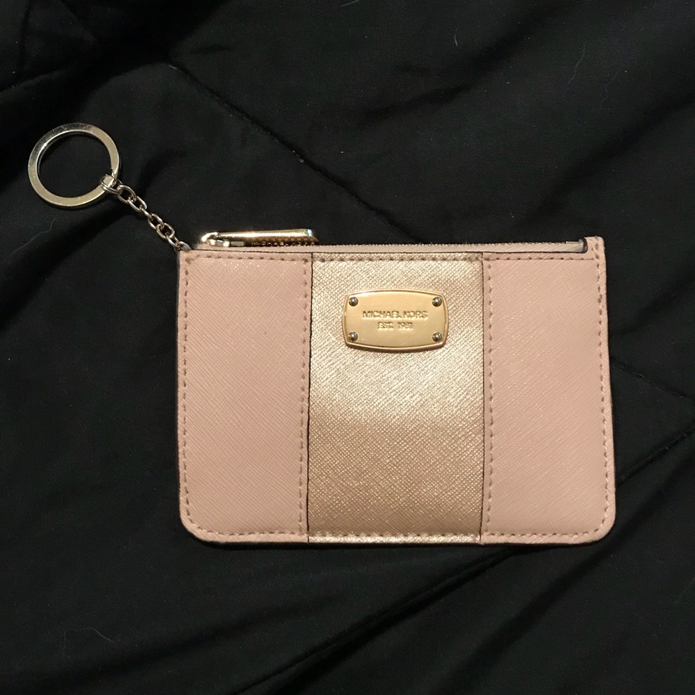 Micheal kors keychain wallet